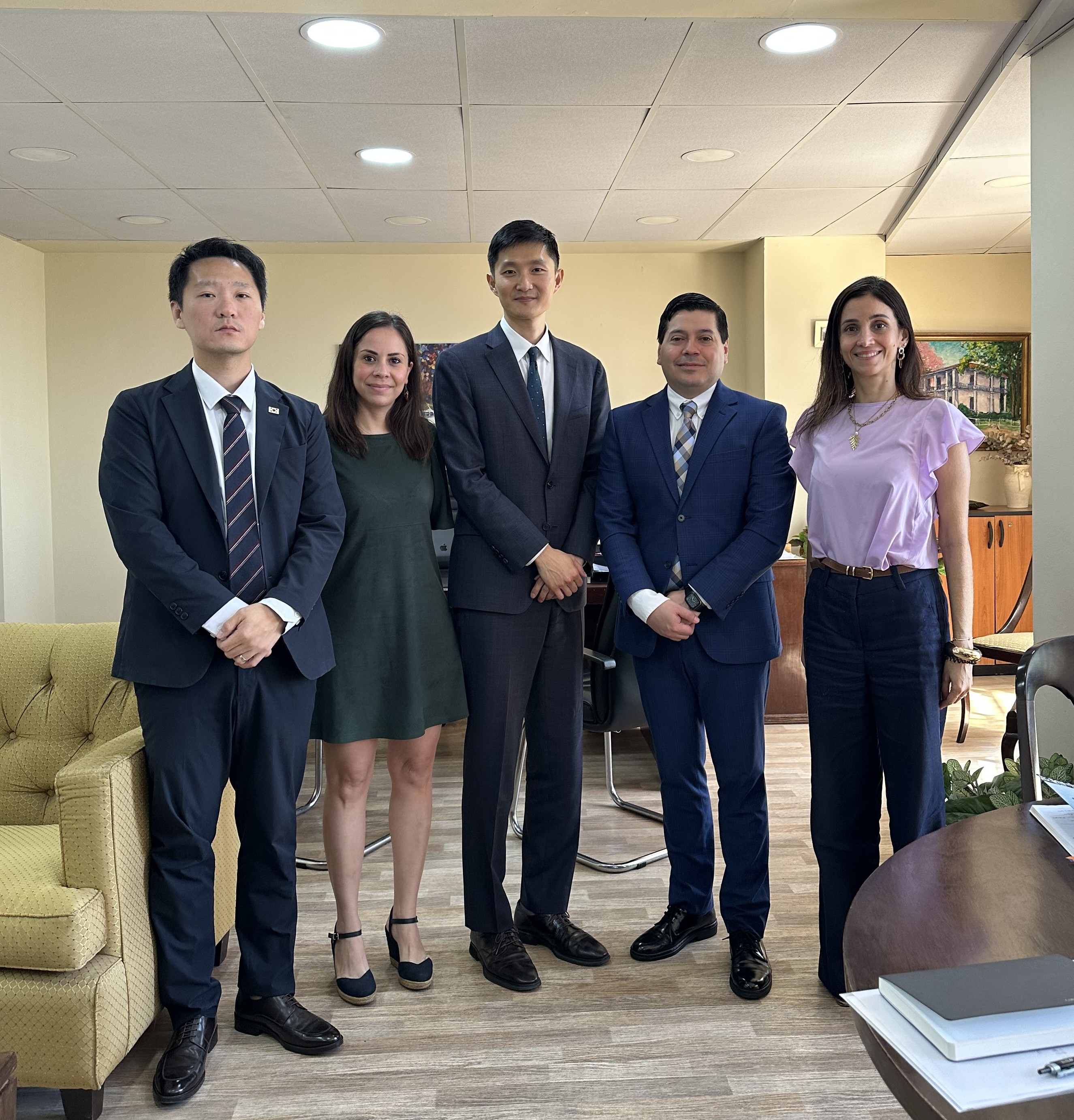 외교부 양자관계국장 면담